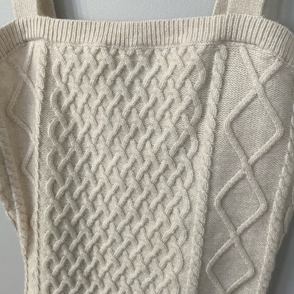 H&M Knitted Crème Dress - Picture 2 of 3